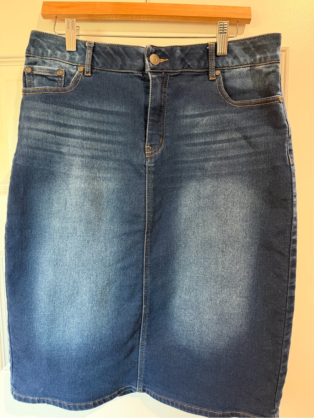 Classic Blue Denim Pencil Skirt - size 14